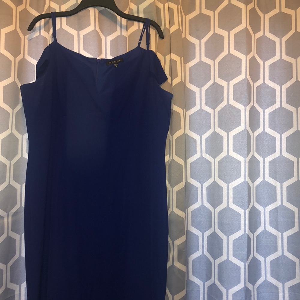 Marina Floor length dress with mini train